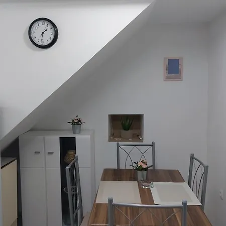 Apartment Victoria Kastela