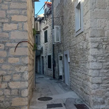 Victoria Kastela
