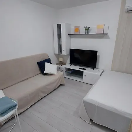 Victoria Apartment *